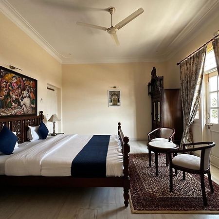Radhe Krishna Niwas Apartment Удайпур Екстериор снимка