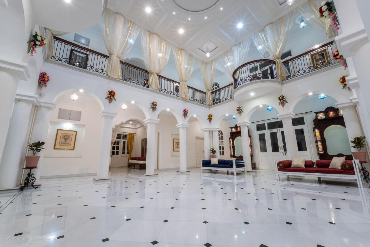 Radhe Krishna Niwas Apartment Удайпур Екстериор снимка