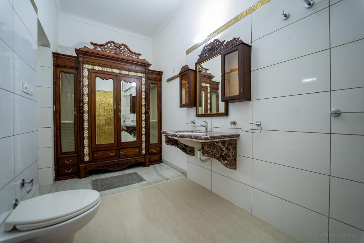Radhe Krishna Niwas Apartment Удайпур Екстериор снимка
